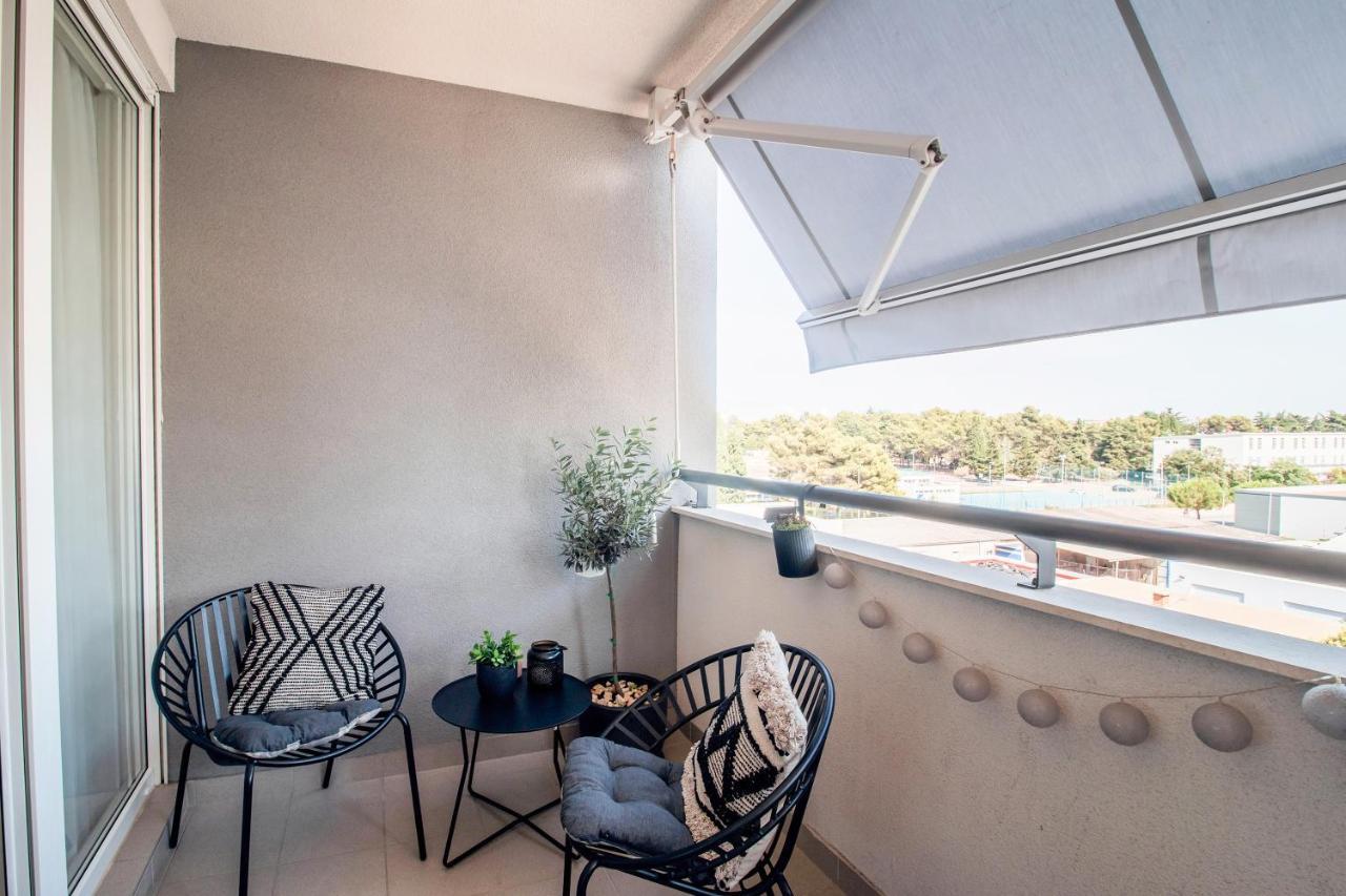 Apartment Montesa Zadar With Free Parking And Balcony Exterior foto